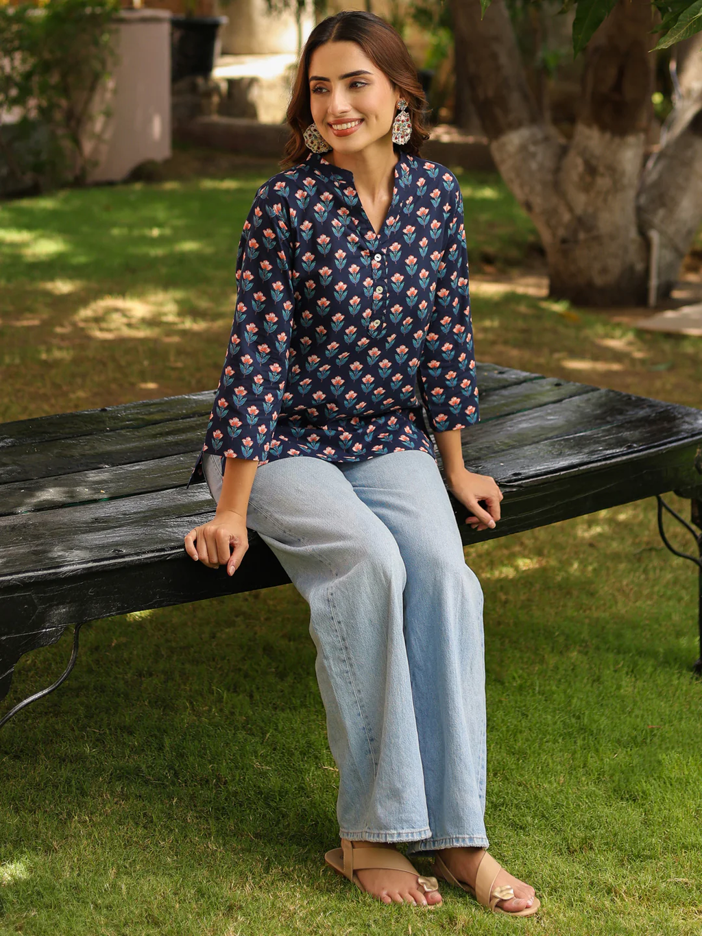 Mandarin Collar Floral Printed Straight Kurti