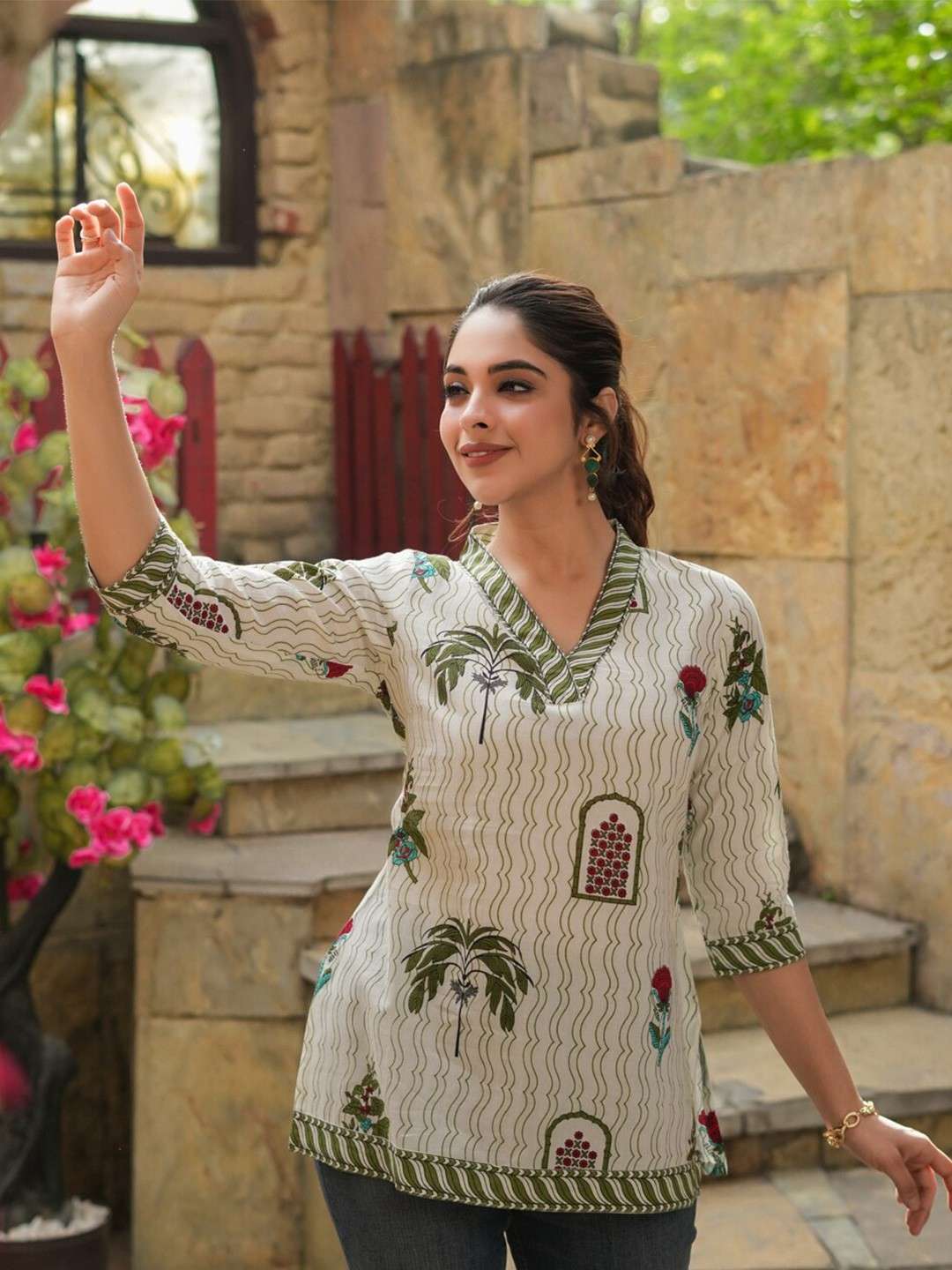 Green & Off White Ethnic Motifs Printed Pure Cotton Kurti