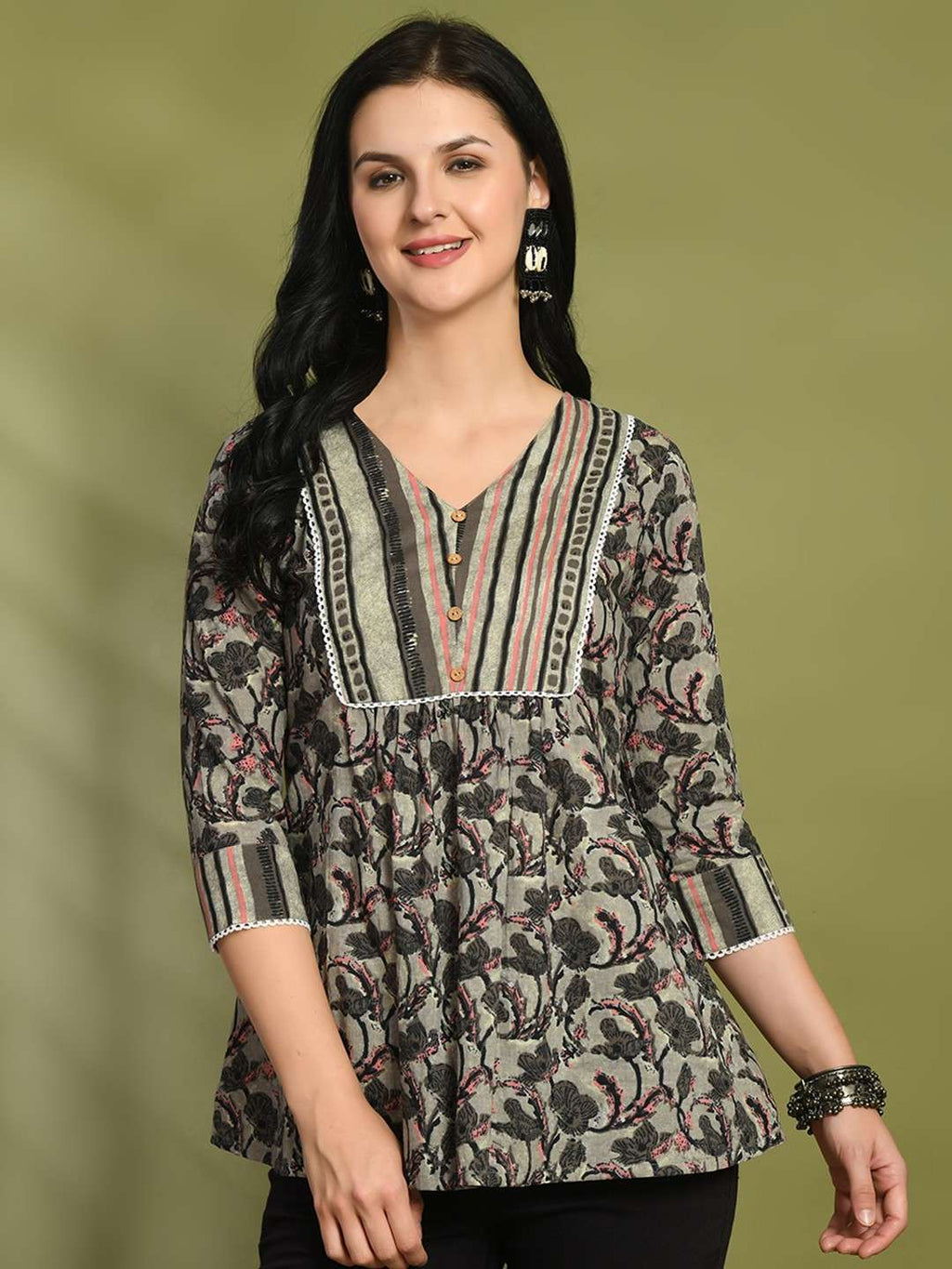Women Floral Print Flared Kurti