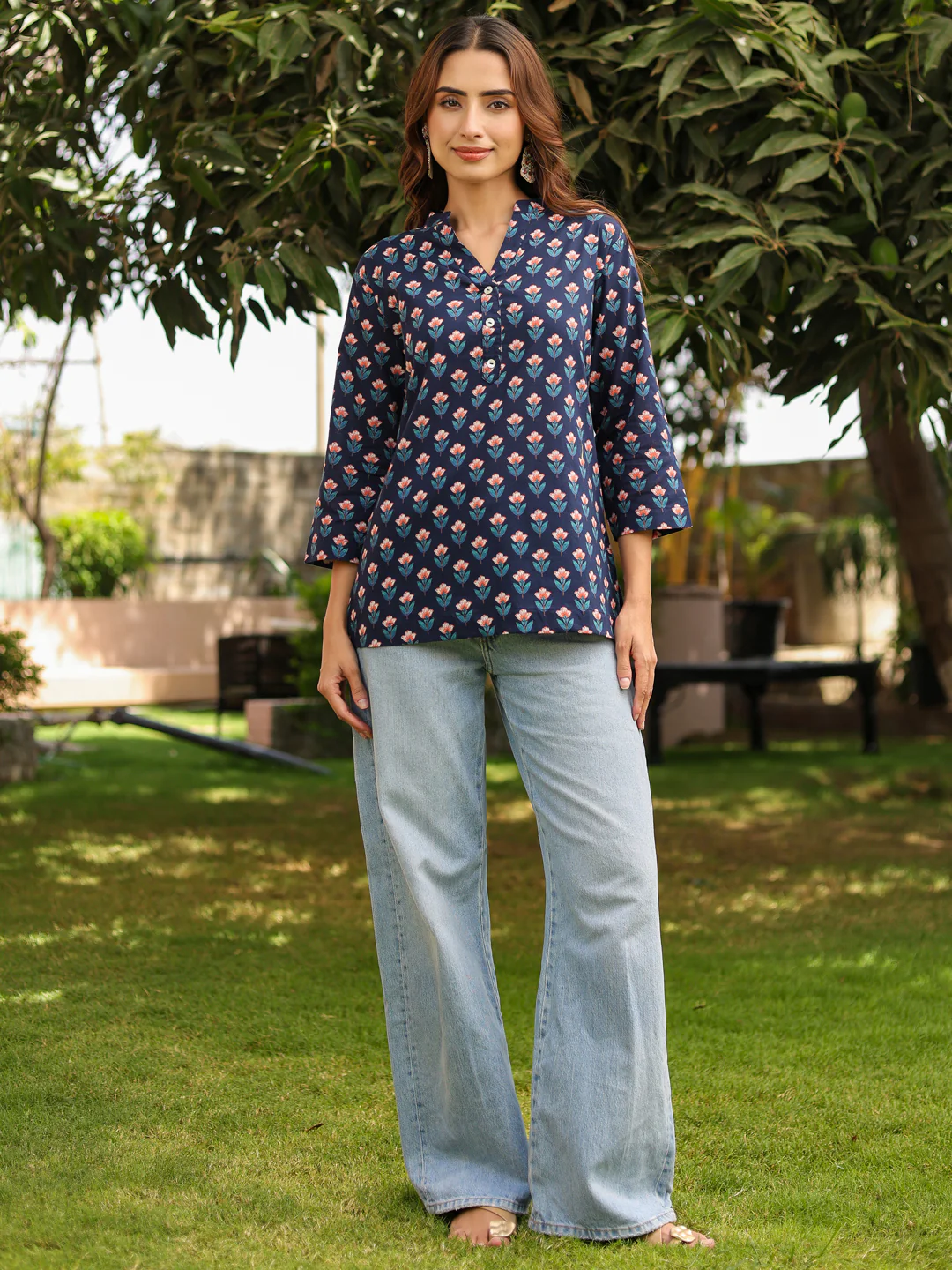 Mandarin Collar Floral Printed Straight Kurti