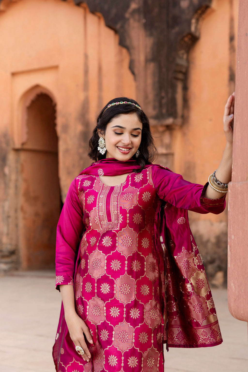 CHEERY PINK COLOURED TREDITIONAL WEAR KURTA SET