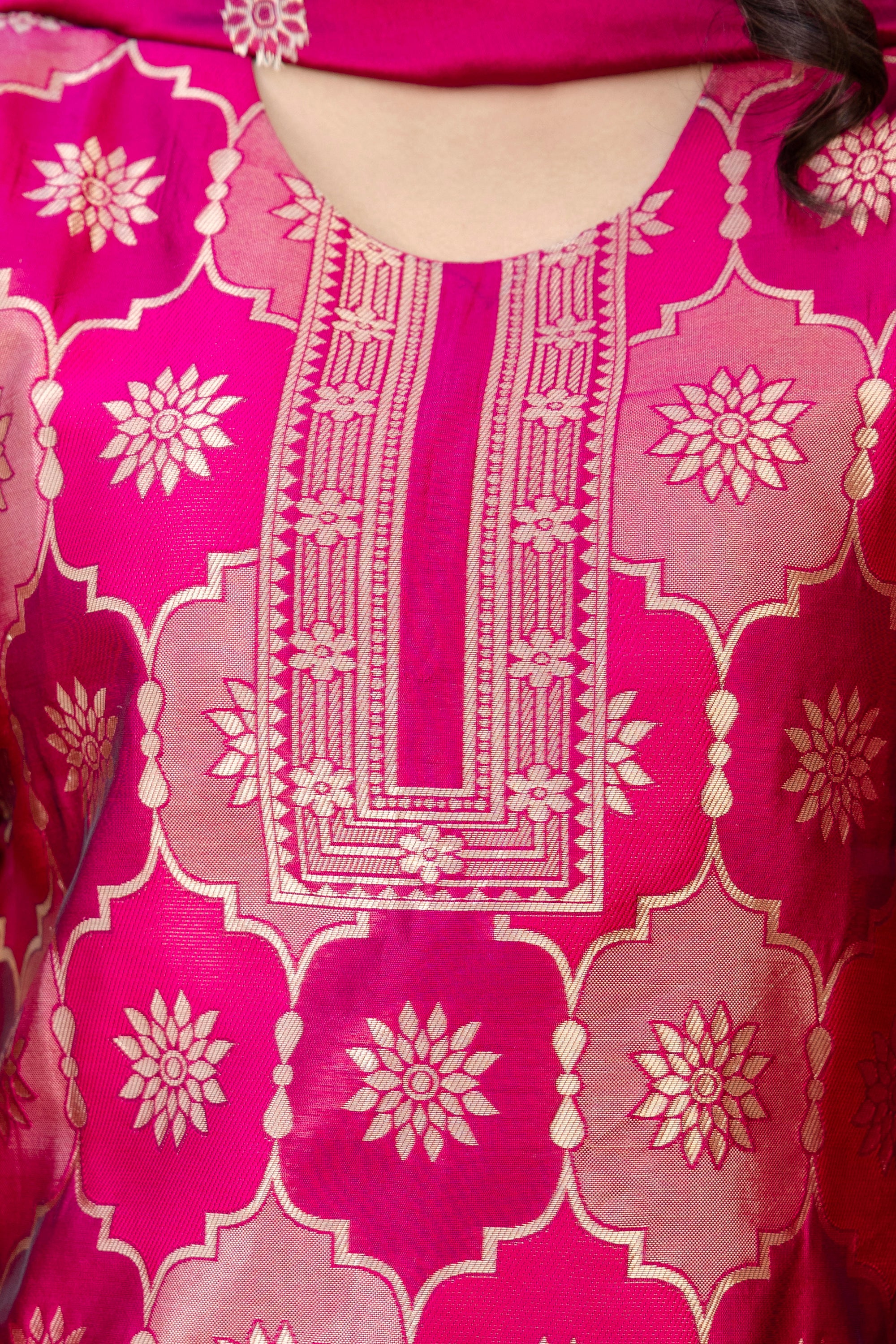 CHEERY PINK COLOURED TREDITIONAL WEAR KURTA SET