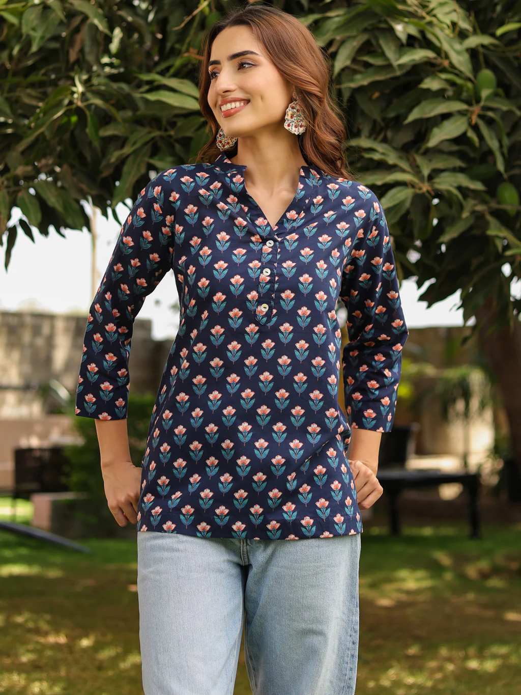 Mandarin Collar Floral Printed Straight Kurti