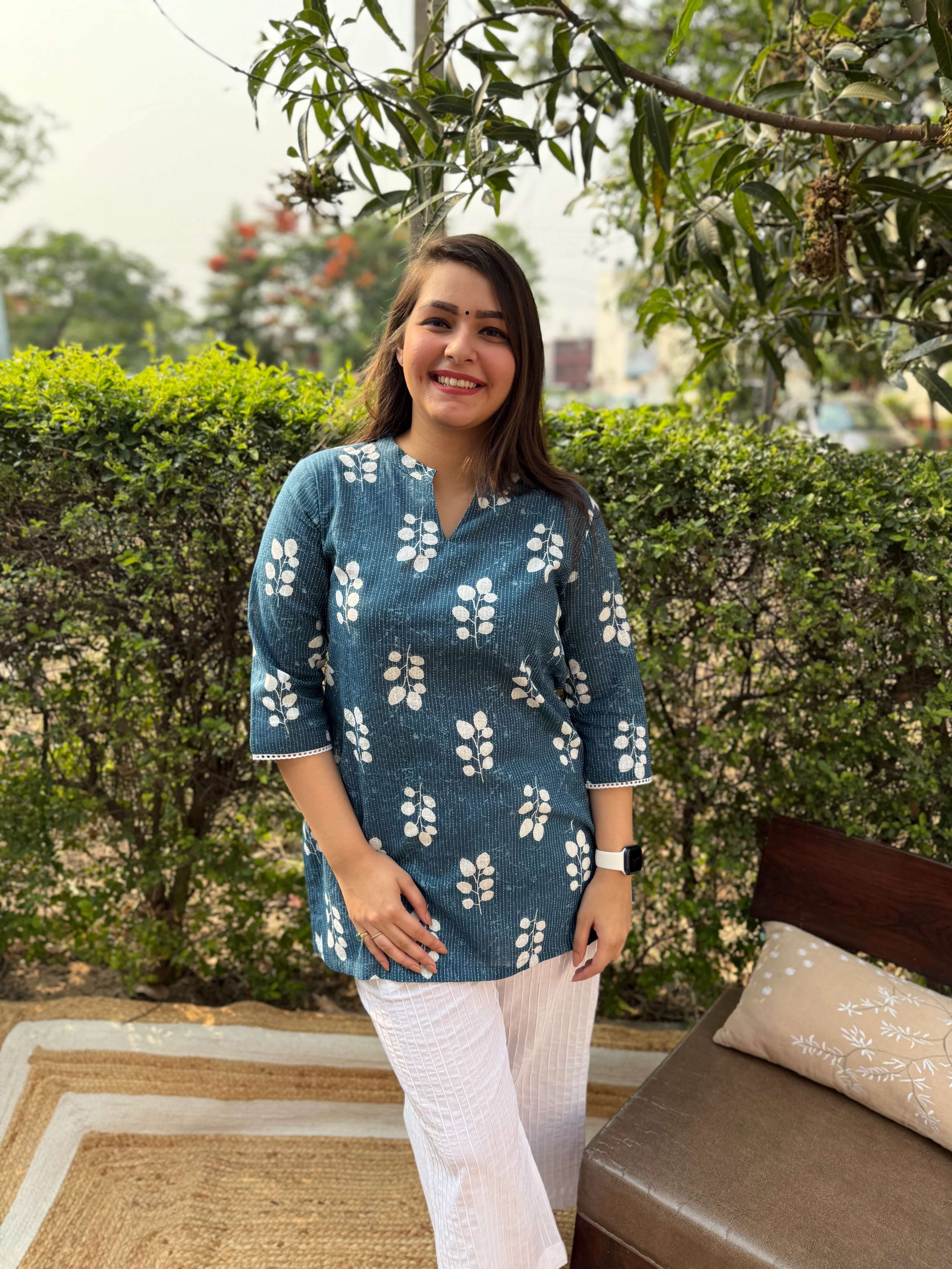 Blue kantha flower short kurti