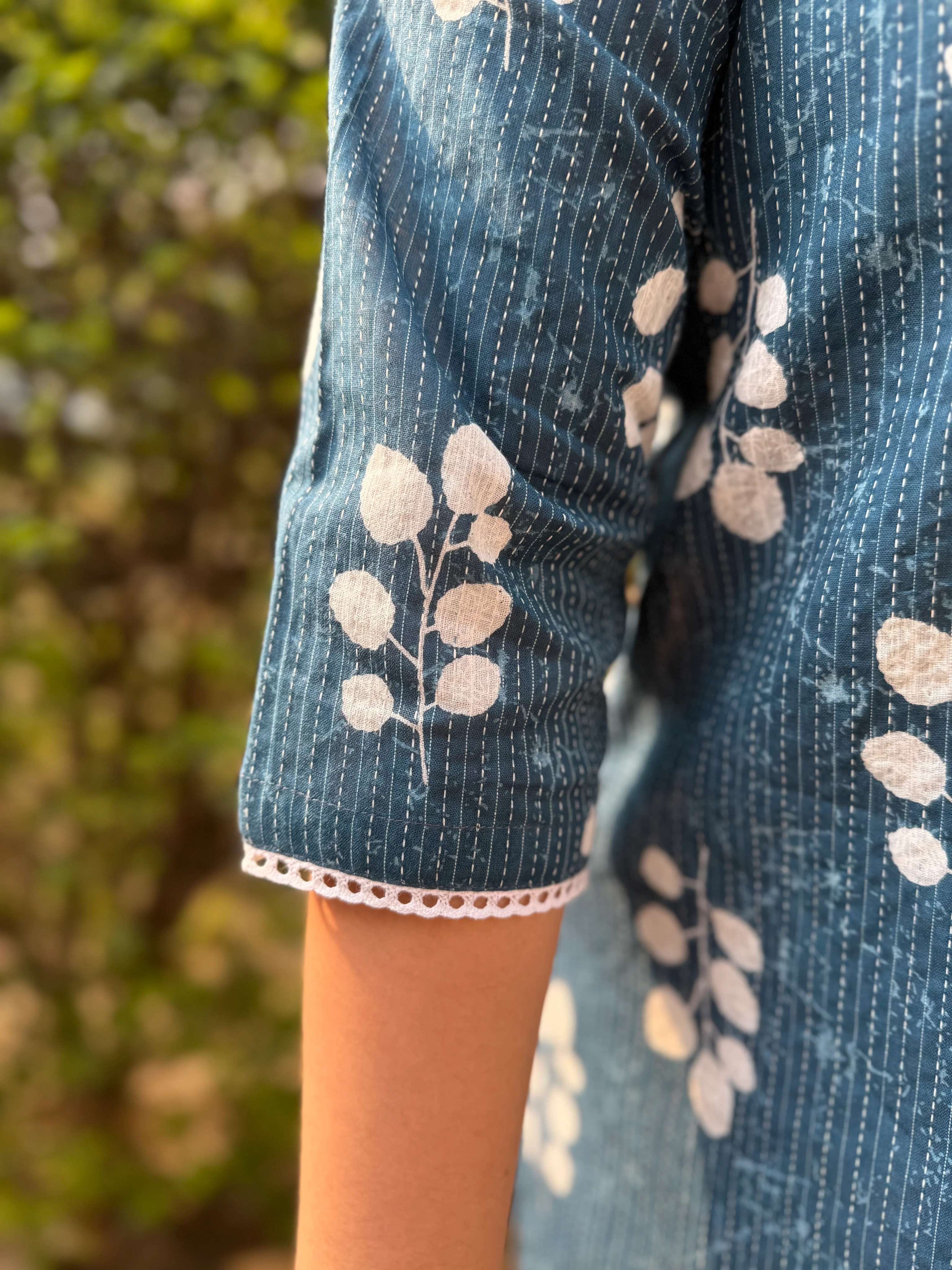 Blue kantha flower short kurti
