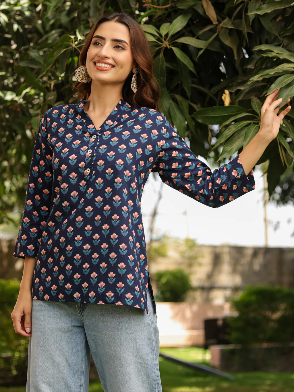 Mandarin Collar Floral Printed Straight Kurti